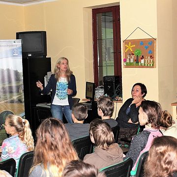 Grafika Pracownicy Kaszubskiego Parku Krajobrazowego w Kujawsko-Pomorskim Centrum Edukacji Ekologicznej w Bydgoszczy